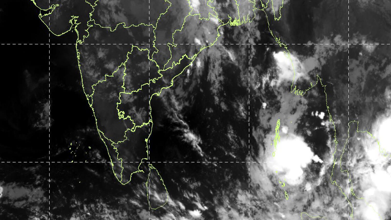 అండమాన్ సముద్రం, ఆంధ్రప్రదేశ్ తీరం మీద మేఘాలను చూపుతున్న ఉపగ్రహ చిత్రం